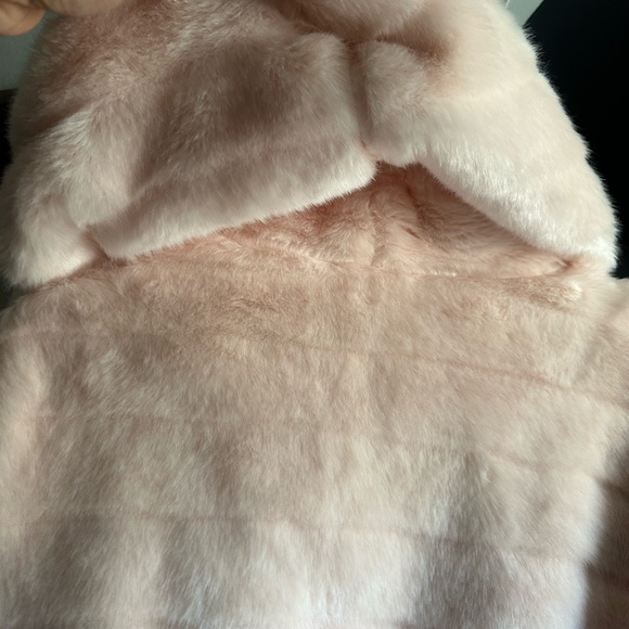 Victoria's Secret 
VSX
Faux Fur Bubble Jacket - Picture 9 of 12